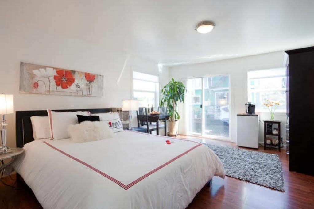 Fisherman'S Wharf Bed & Breakfast Victoria Kültér fotó